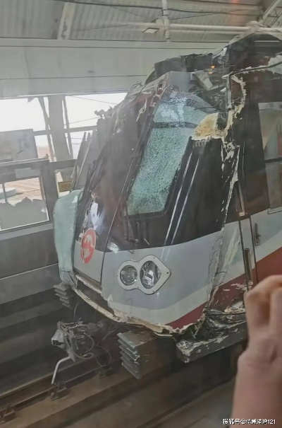 上海地铁顶部坠落事件造谣者被拘,警钟为公共秩序与网络清朗而鸣 上海地铁顶部坠落事件造谣者被拘,警钟为公共秩序与网络清朗而鸣